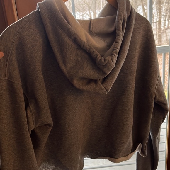 Wild Fable cropped hoodie with drawstrings - Picture 2 of 3